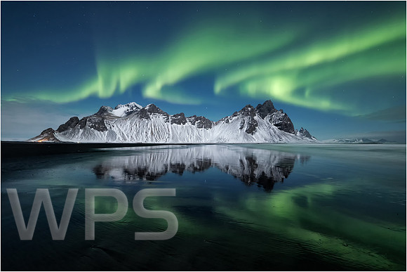 Vestrahorn Northern Lights