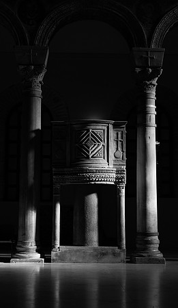 Ravenna - Shadows and light