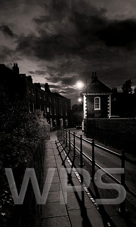 Les Jones - The House by the City Walls